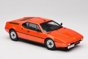 BMW M1 Orange Minichamps 1:18 80432411549 Druckguss — Bild 6 von 8