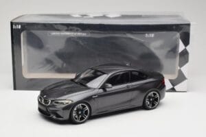 BMW M2 F87 Grey Metallic Minichamps 1:18 155026102 Druckguss — Bild 6 von 6
