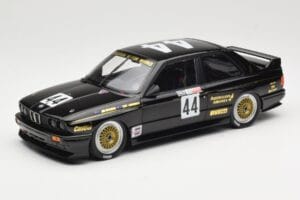 BMW M3 E30 JPS Team BMW #44 J. Richards / T. Longhurst Class Winners Bathurst 1000 1987 Minichamps 1:18 155872044 Druckguss