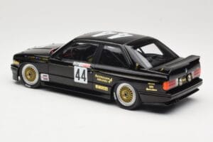 BMW M3 E30 JPS Team BMW #44 J. Richards / T. Longhurst Class Winners Bathurst 1000 1987 Minichamps 1:18 155872044 Druckguss — Bild 5 von 6