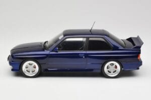 BMW M3 E30 Macau Blue IXO 1:18 18CMC122 Druckguss — Bild 3 von 6