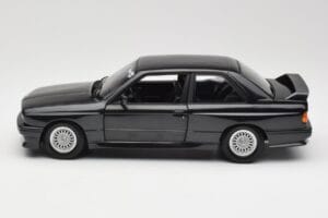 BMW M3 E30 Black Metallic Minichamps 1:18 180020306 Druckguss — Bild 4 von 8