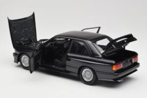 BMW M3 E30 Black Metallic Minichamps 1:18 180020306 Druckguss — Bild 5 von 8