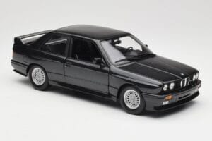 BMW M3 E30 Black Metallic Minichamps 1:18 180020306 Druckguss — Bild 6 von 8