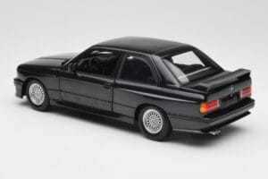BMW M3 E30 Black Metallic Minichamps 1:18 180020306 Druckguss — Bild 7 von 8
