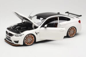 BMW M4 F82 GTS Alpine White Minichamps 1:18 110025221 Druckguss — Bild 2 von 8