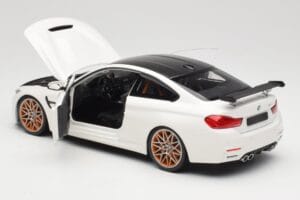 BMW M4 F82 GTS Alpine White Minichamps 1:18 110025221 Druckguss — Bild 5 von 8