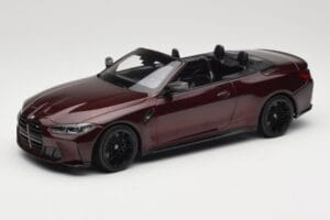 BMW M4 G83 Cabrio Rot Metallic Minichamps 1:18 155021032 Druckguss