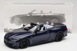 BMW M4 G82 Cabriolet Blau Metallic Minichamps 1:18 110021031 Druckguss — Bild 8 von 8