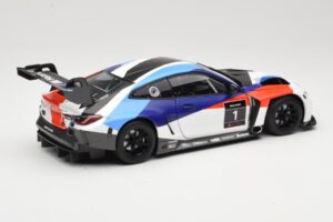 BMW M4 G82 GT3 Presentation 2021 Minichamps 1:18 80435A5D002 Druckguss — Bild 3 von 8