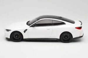 BMW M4 G82 Weiß Minichamps 1:18 155020122 Druckguss — Bild 3 von 6