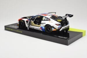 BMW M4 GT3 Team WRT #46 V. Rossi / R. Marciello / M. Martin 12 Hours of Bathurst 2024 Minichamps 1:18 113242046 Druckguss — Bild 5 von 8