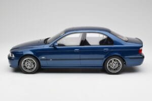 BMW M5 E39 Avus Blau Otto 1:12 G073 Resin — Bild 3 von 6