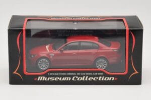 BMW M5 E60 Rot Kyosho 1:43 03503R Druckguss — Bild 4 von 4