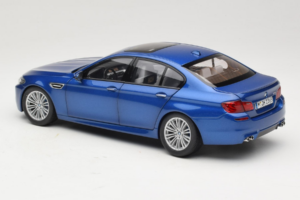 BMW M5 F10 Monte Carlo Blue Paragon 1:18 80432186352 Druckguss — Bild 7 von 8