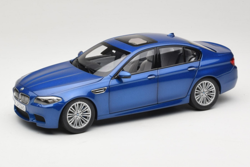 BMW M5 F10 Monte Carlo Blue Paragon 1:18 80432186352 Druckguss