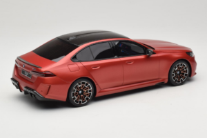 BMW M5 G90 Beach Orange GT Spirit 1:18 GT966 Resin — Bild 2 von 6