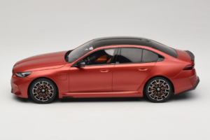 BMW M5 G90 Beach Orange GT Spirit 1:18 GT966 Resin — Bild 3 von 6