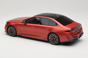 BMW M5 G90 Beach Orange GT Spirit 1:18 GT966 Resin — Bild 5 von 6