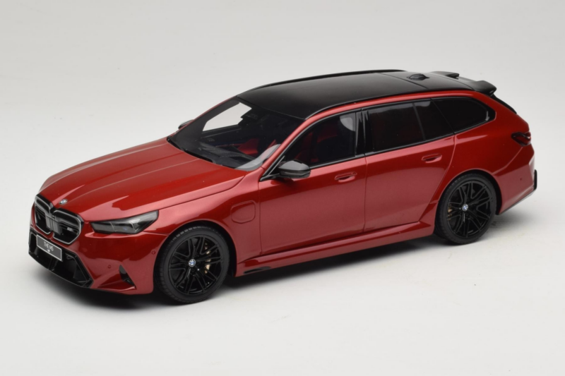 BMW M5 G99 Touring Fire Red GT Spirit 1:18 GT964 Resin