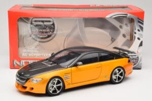 BMW M6 E63 AC Schnitzer Tension Yellow & Black Norev 1:18 183550 Druckguss — Bild 8 von 8