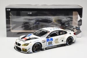 BMW M6 GT3 F13 #100 Schubert Motorsport J. Edwards / J. Klingmann 24h Nürburgring 2016 Minichamps 1:18 155162611 Druckguss — Bild 6 von 6