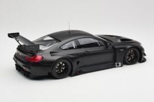 BMW M6 GT3 F13 Plain Body Version Matte Black Minichamps 1:18 155162610 Druckguss — Bild 2 von 6