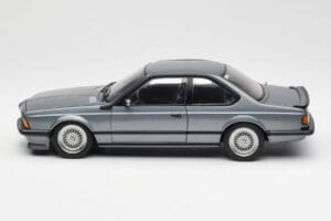 BMW M635 CSi E24 Shadow Line Delphin Metallic AUTOart 1:18 70529 Druckguss — Bild 4 von 8