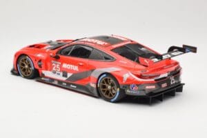 BMW M8 GTE RLL Racing #25 C. De Phillippi / B. Spengler Class Winners IMSA GP Road Atlanta 2020 Minichamps 1:18 155202995 Dru — Bild 5 von 6