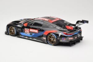 BMW M8 GTE RLL Racing #24 J. Edwards / J. Krohn IMSA GP Road Atlanta 2020 Minichamps 1:18 155202994 Druckguss — Bild 5 von 6