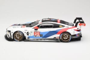 BMW M8 GTE Team RLL #25 C. De Phillippi / A. Farfus Class Winners 24 Hours of Daytona 2019 Minichamps 1:18 155192925 Druckgus — Bild 3 von 6