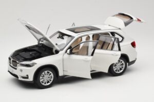 BMW X5 E70 Alpine White Paragon 1:18 PA-97073 Druckguss — Bild 2 von 8