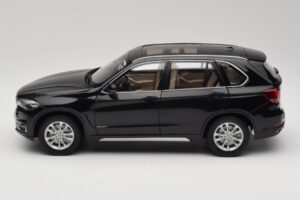 BMW X5 E70 Sapphire Black Paragon 1:18 PA-97071 Druckguss — Bild 4 von 8