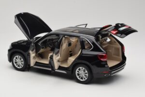 BMW X5 E70 Sapphire Black Paragon 1:18 PA-97071 Druckguss — Bild 5 von 8