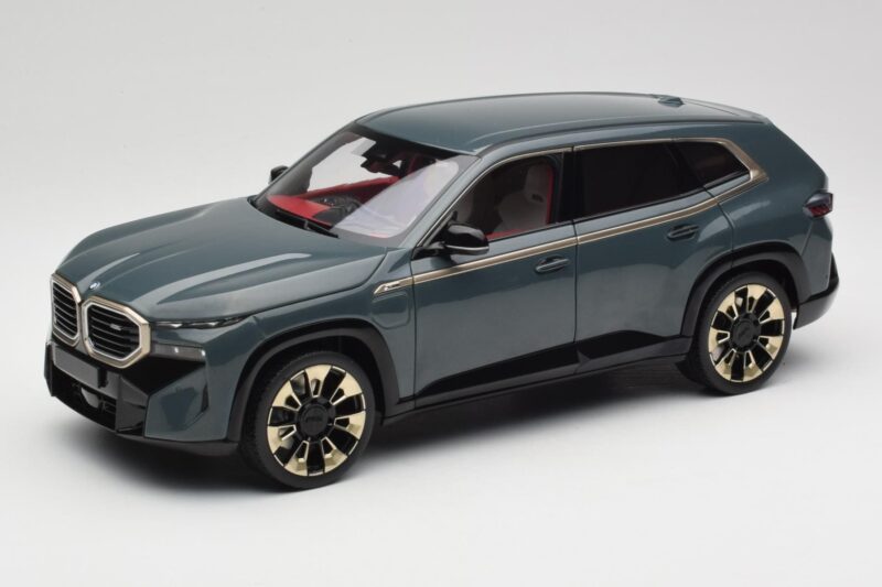 BMW XM G09 Isle of Man Green Minichamps 1:18 110023300 Druckguss