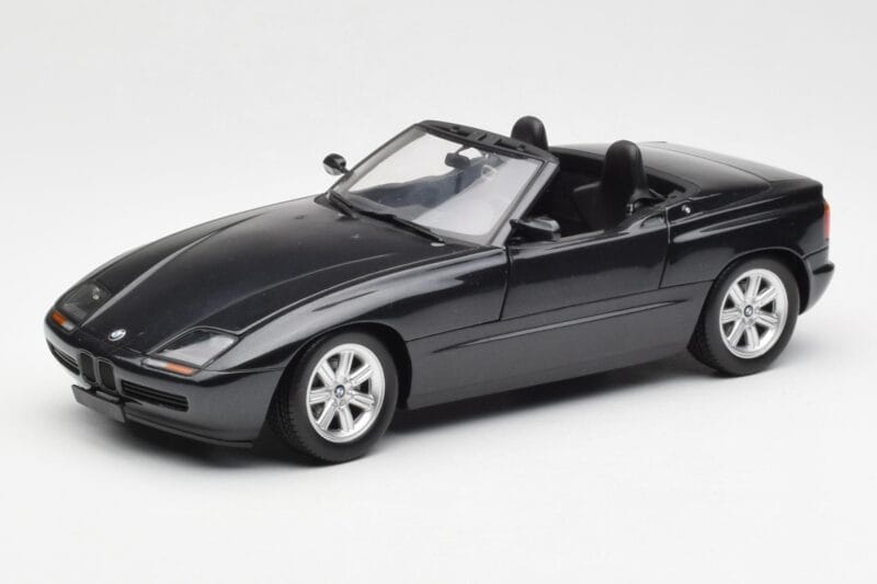 BMW Z1 Schwarz Metallic Minichamps 1:18 180020100 Druckguss