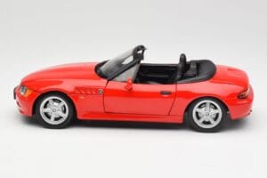 BMW Z3 E36/7 Cabriolet Rot UT Models 1:18 180024330 Druckguss — Bild 4 von 8