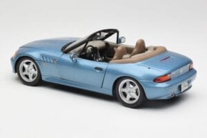 BMW Z3 E36/7 James Bond Goldeneye Blau Metallic UT Models 1:18 180024336 Druckguss — Bild 7 von 8