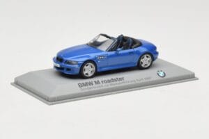 BMW Z3 Roadster 2.8 Blau Minichamps 1:43 BMW003 Druckguss — Bild 2 von 4