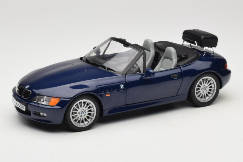 BMW Z3 Roadster Blau Händler Edition UT Models 1:18 80439422186 Druckguss