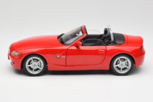BMW Z4 E85 Roadster Rot Bburago 1:18 34046 Druckguss — Bild 4 von 8