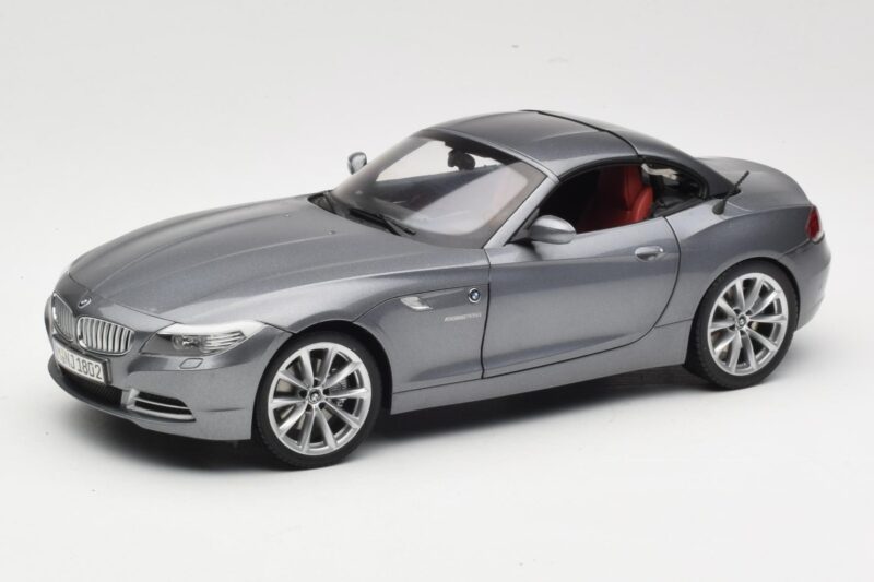 BMW Z4 E89 sDrive 35i Space Grey Metallic Kyosho 1:18 80432147085 Druckguss