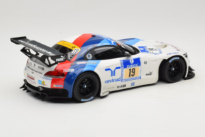 BMW Z4 GT3 #19 Team Schubert J. Muller / D. Muller ADAC 24 Hours Nurburgring 2013 Minichamps 1:18 151132319 Druckguss — Bild 2 von 6