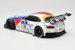 BMW Z4 GT3 #19 Team Schubert J. Muller / D. Muller ADAC 24 Hours Nurburgring 2013 Minichamps 1:18 151132319 Druckguss — Bild 5 von 6