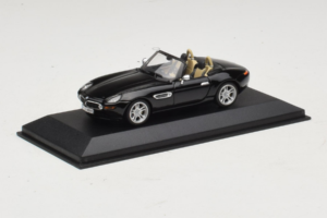 BMW Z8 Cabriolet Schwarz Minichamps 1:43 80420026607-R1 Druckguss — Bild 2 von 4