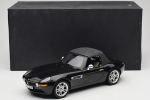 BMW Z8 Schwarz Kyosho 1:18 80439411729 Druckguss — Bild 8 von 9