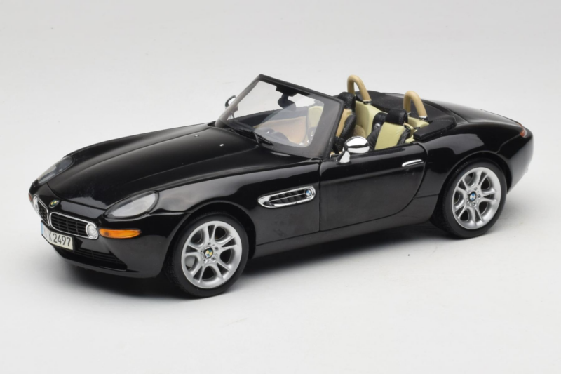 BMW Z8 Schwarz Kyosho 1:18 80439411729 Druckguss