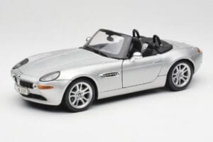 BMW Z8 E52 Titanium Silver Maisto 1:18 536896 Druckguss