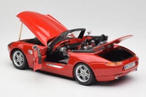 BMW Z8 E52 Rot Metallic Bburago 1:18 18-12032 Druckguss — Bild 5 von 8