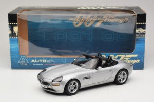 BMW Z8 Silber 007 The World Is Not Enough AUTOart 1:18 70511 Druckguss — Bild 8 von 8